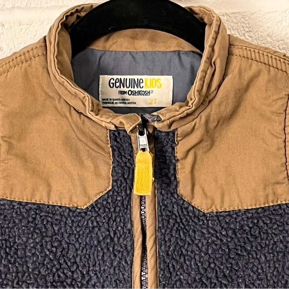 🌻$11 DEAL!🌻 Kids OshKosh B'gosh Tan/ Navy Fleece Jacket 2T